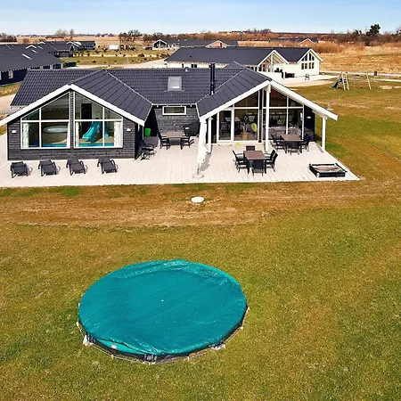 Luxury Pool By Sea - By Traum بيت للعطل Bøtø By