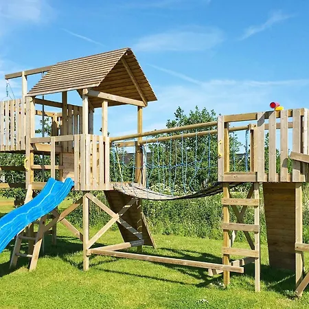 Luxury Pool By Sea - By Traum بيت للعطل