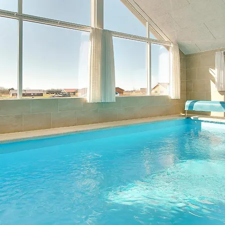 Luxury Pool By Sea - By Traum بيت للعطل Bøtø By