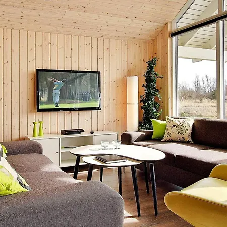 Luxury Pool By Sea - By Traum *