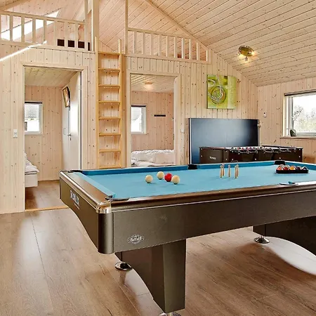 Luxury Pool By Sea - By Traum